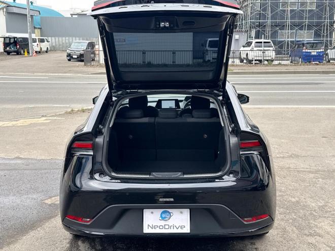 プリウス2.0G E-Four 4WD　ローンが不安な方＜優遇ローン＞　本州仕入　寒冷地仕様　軽減ブレーキ　レーンキープ 4WD 2000 5Dr