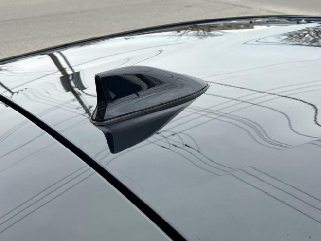 プリウス2.0G E-Four 4WD　ローンが不安な方＜優遇ローン＞　本州仕入　寒冷地仕様　軽減ブレーキ　レーンキープ 4WD 2000 5Dr