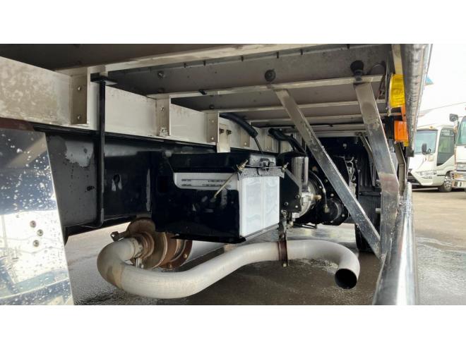 レンジャー中古　増t　家畜運搬車6.7m　中型トラック