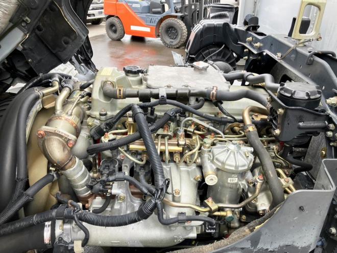 レンジャー中古　増t　家畜運搬車6.7m　中型トラック