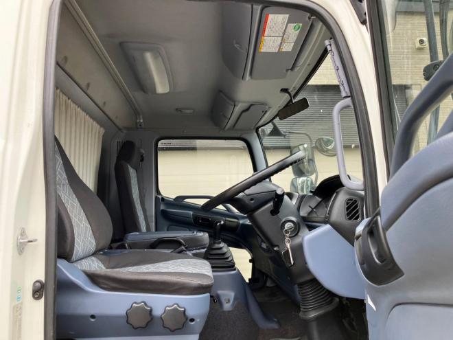 レンジャー中古　増t　家畜運搬車6.7m　中型トラック