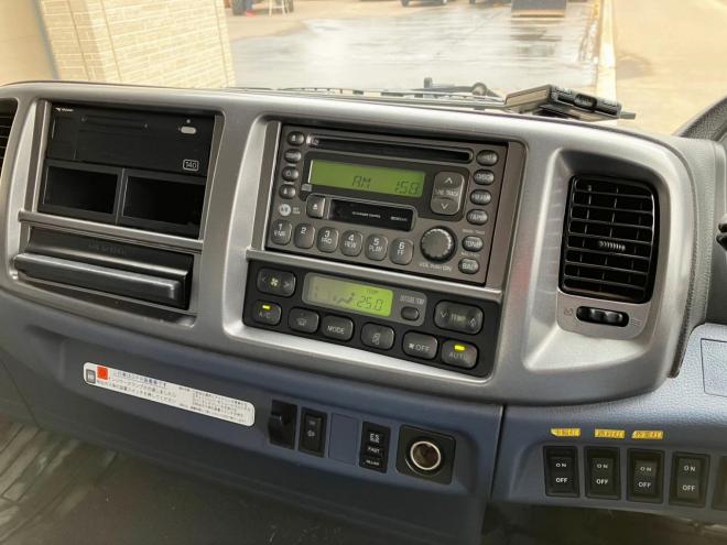 レンジャー中古　増t　家畜運搬車6.7m　中型トラック