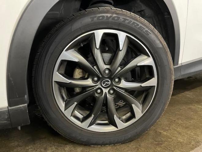 CX-5ＸＤ　Ｌパッケージ　本州仕入　寒冷地仕様　禁煙車　スカイアクティブディーゼルターボ　純正１９インチＡＷ　社外１７ＡＷ＋スタッドレスタイヤ付　ブラインドスポット　車線逸脱警報　レーダークルーズコントロール　ＥＴＣ 4WD 2200 5Dr