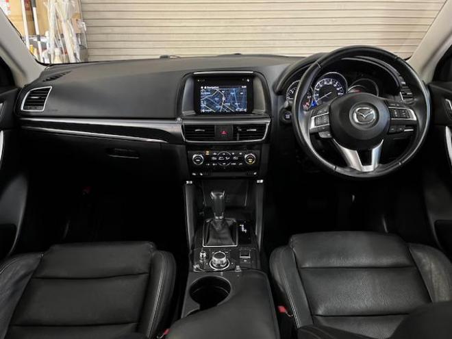 CX-5ＸＤ　Ｌパッケージ　本州仕入　寒冷地仕様　禁煙車　スカイアクティブディーゼルターボ　純正１９インチＡＷ　社外１７ＡＷ＋スタッドレスタイヤ付　ブラインドスポット　車線逸脱警報　レーダークルーズコントロール　ＥＴＣ 4WD 2200 5Dr