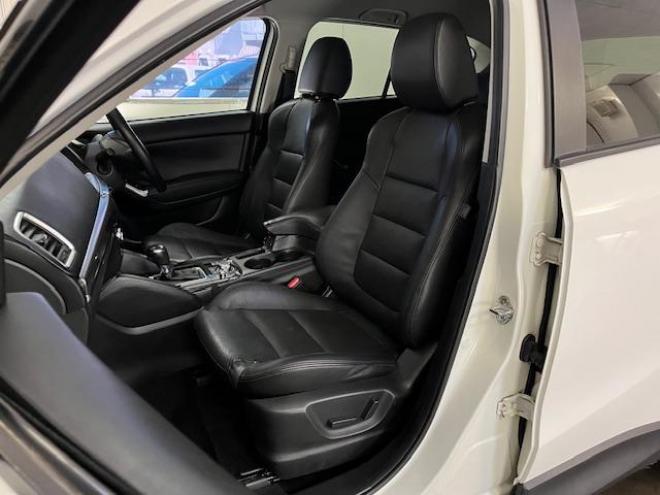 CX-5ＸＤ　Ｌパッケージ　本州仕入　寒冷地仕様　禁煙車　スカイアクティブディーゼルターボ　純正１９インチＡＷ　社外１７ＡＷ＋スタッドレスタイヤ付　ブラインドスポット　車線逸脱警報　レーダークルーズコントロール　ＥＴＣ 4WD 2200 5Dr