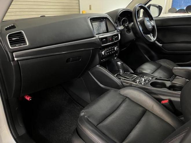 CX-5ＸＤ　Ｌパッケージ　本州仕入　寒冷地仕様　禁煙車　スカイアクティブディーゼルターボ　純正１９インチＡＷ　社外１７ＡＷ＋スタッドレスタイヤ付　ブラインドスポット　車線逸脱警報　レーダークルーズコントロール　ＥＴＣ 4WD 2200 5Dr