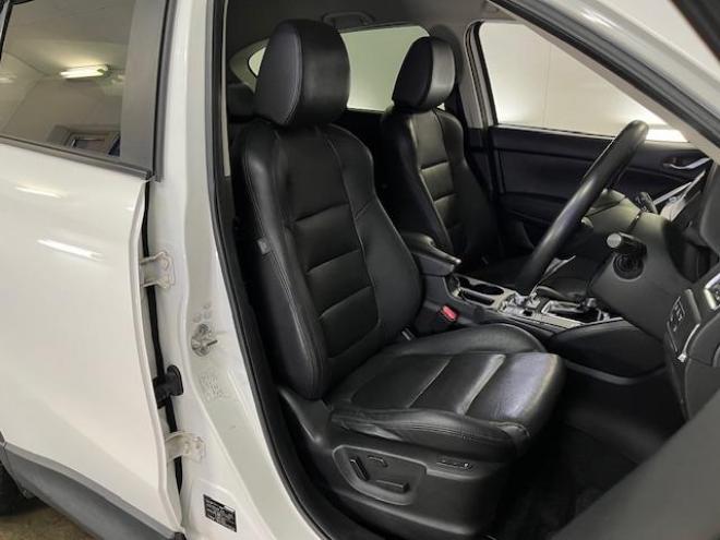 CX-5ＸＤ　Ｌパッケージ　本州仕入　寒冷地仕様　禁煙車　スカイアクティブディーゼルターボ　純正１９インチＡＷ　社外１７ＡＷ＋スタッドレスタイヤ付　ブラインドスポット　車線逸脱警報　レーダークルーズコントロール　ＥＴＣ 4WD 2200 5Dr