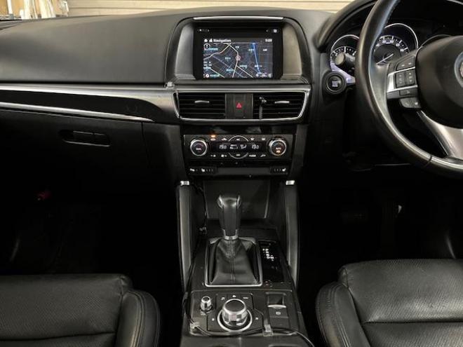 CX-5ＸＤ　Ｌパッケージ　本州仕入　寒冷地仕様　禁煙車　スカイアクティブディーゼルターボ　純正１９インチＡＷ　社外１７ＡＷ＋スタッドレスタイヤ付　ブラインドスポット　車線逸脱警報　レーダークルーズコントロール　ＥＴＣ 4WD 2200 5Dr