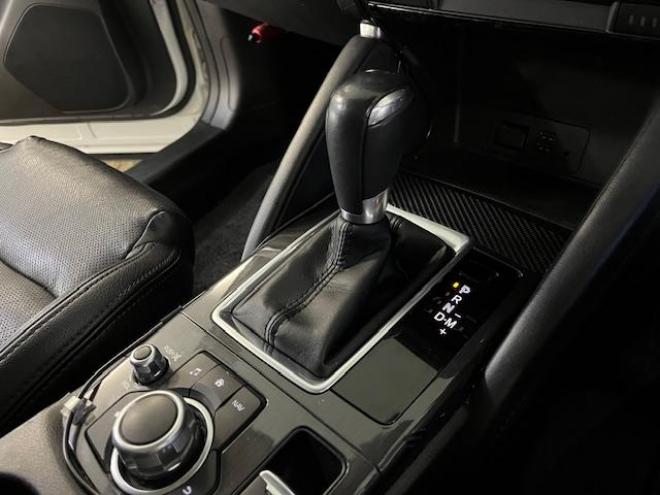 CX-5ＸＤ　Ｌパッケージ　本州仕入　寒冷地仕様　禁煙車　スカイアクティブディーゼルターボ　純正１９インチＡＷ　社外１７ＡＷ＋スタッドレスタイヤ付　ブラインドスポット　車線逸脱警報　レーダークルーズコントロール　ＥＴＣ 4WD 2200 5Dr