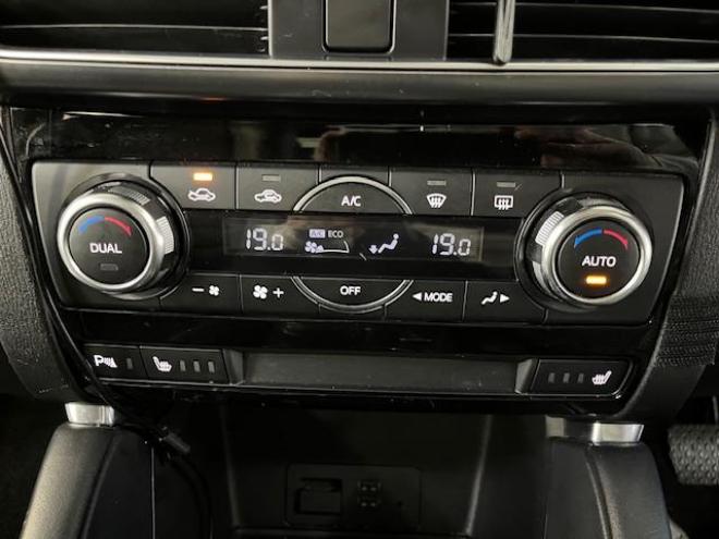 CX-5ＸＤ　Ｌパッケージ　本州仕入　寒冷地仕様　禁煙車　スカイアクティブディーゼルターボ　純正１９インチＡＷ　社外１７ＡＷ＋スタッドレスタイヤ付　ブラインドスポット　車線逸脱警報　レーダークルーズコントロール　ＥＴＣ 4WD 2200 5Dr