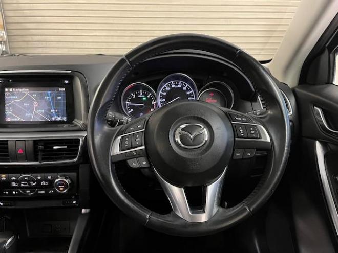 CX-5ＸＤ　Ｌパッケージ　本州仕入　寒冷地仕様　禁煙車　スカイアクティブディーゼルターボ　純正１９インチＡＷ　社外１７ＡＷ＋スタッドレスタイヤ付　ブラインドスポット　車線逸脱警報　レーダークルーズコントロール　ＥＴＣ 4WD 2200 5Dr