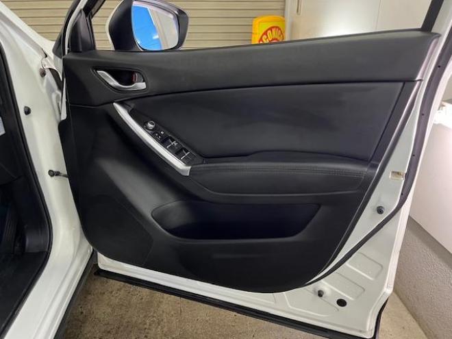 CX-5ＸＤ　Ｌパッケージ　本州仕入　寒冷地仕様　禁煙車　スカイアクティブディーゼルターボ　純正１９インチＡＷ　社外１７ＡＷ＋スタッドレスタイヤ付　ブラインドスポット　車線逸脱警報　レーダークルーズコントロール　ＥＴＣ 4WD 2200 5Dr