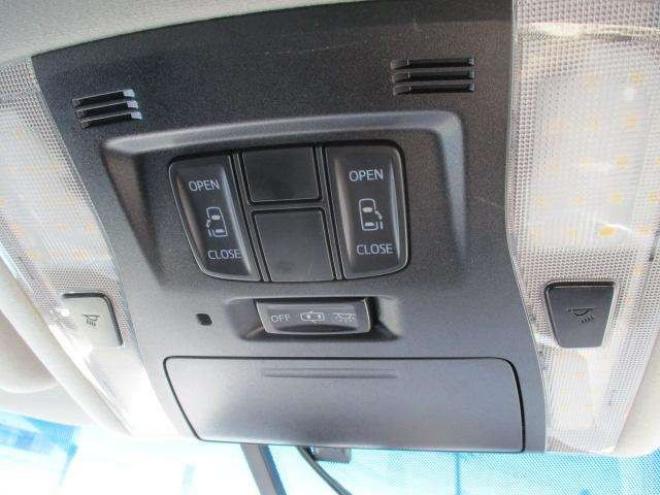 アルファード3.5 SA 4WD　TRDエアロ　クリスタルアイLEDテール　ダウンサス　レザー調シートカバー　アルパインナビ　フリップダウン　スピーカー　デジタルインナーミラー　シュタイナー20インチ　シーケンシャルウィンカー 3500