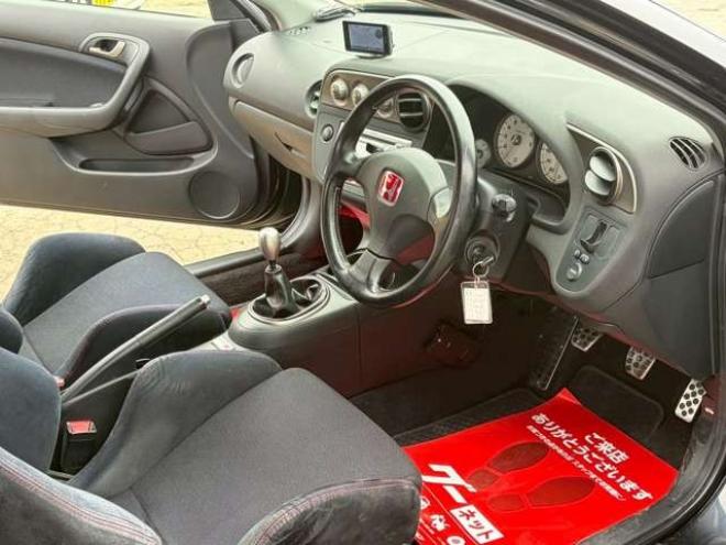 インテグラタイプR　2.0　ワンオーナー　レカロシート　パワステ　パワーウィンドウ　純正アルミホイール　ABS　キーレスエントリー　横滑り防止装置　エアコン　盗難防止装置 2WD 2000