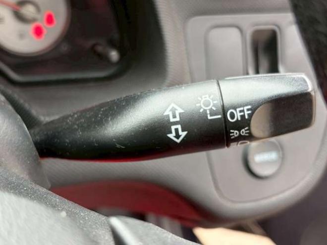 インテグラタイプR　2.0　ワンオーナー　レカロシート　パワステ　パワーウィンドウ　純正アルミホイール　ABS　キーレスエントリー　横滑り防止装置　エアコン　盗難防止装置 2WD 2000