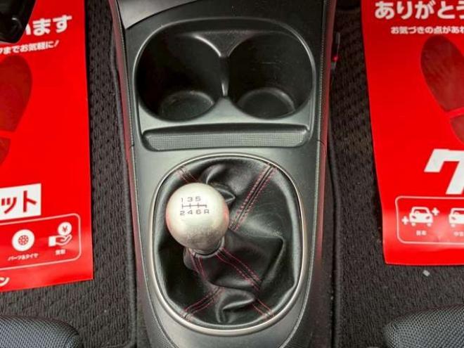 インテグラタイプR　2.0　ワンオーナー　レカロシート　パワステ　パワーウィンドウ　純正アルミホイール　ABS　キーレスエントリー　横滑り防止装置　エアコン　盗難防止装置 2WD 2000