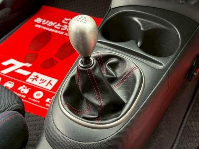 インテグラタイプR　2.0　ワンオーナー　レカロシート　パワステ　パワーウィンドウ　純正アルミホイール　ABS　キーレスエントリー　横滑り防止装置　エアコン　盗難防止装置 2WD 2000