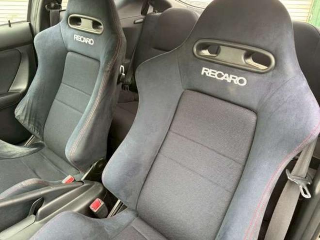 インテグラタイプR　2.0　ワンオーナー　レカロシート　パワステ　パワーウィンドウ　純正アルミホイール　ABS　キーレスエントリー　横滑り防止装置　エアコン　盗難防止装置 2WD 2000