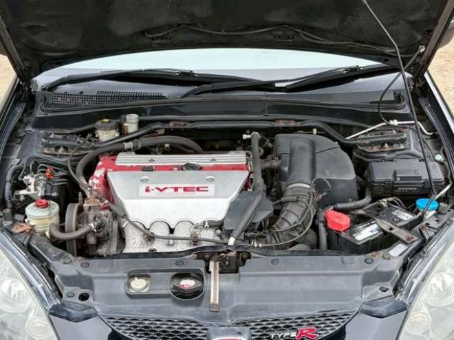 インテグラタイプR　2.0　ワンオーナー　レカロシート　パワステ　パワーウィンドウ　純正アルミホイール　ABS　キーレスエントリー　横滑り防止装置　エアコン　盗難防止装置 2WD 2000