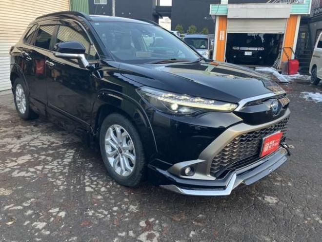 カローラクロス1.8 ハイブリッド Z E-Four 4WD　モデリスタエアロ　電動シート　電動リアゲート　バックカメラ　ETC　フルセグTV　パワステ　パワーウィンドウ　ABS　クルーズコントロール　アルミホイール　盗難防止装置　横滑り防止装置　ルーフレール 1800