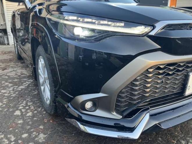 カローラクロス1.8 ハイブリッド Z E-Four 4WD　モデリスタエアロ　電動シート　電動リアゲート　バックカメラ　ETC　フルセグTV　パワステ　パワーウィンドウ　ABS　クルーズコントロール　アルミホイール　盗難防止装置　横滑り防止装置　ルーフレール 1800