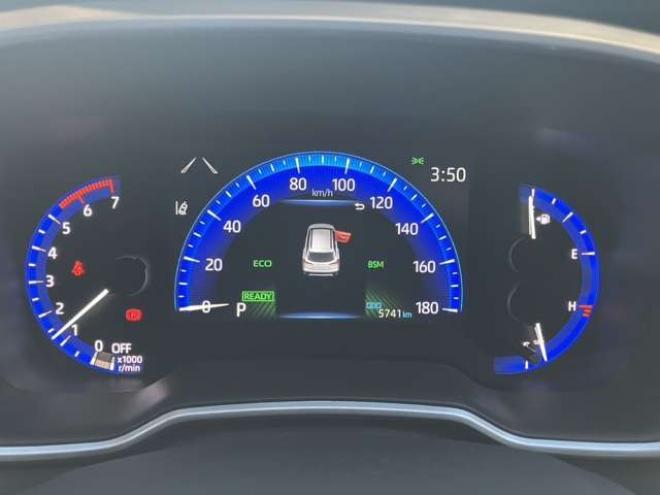 カローラクロス1.8 ハイブリッド Z E-Four 4WD　モデリスタエアロ　電動シート　電動リアゲート　バックカメラ　ETC　フルセグTV　パワステ　パワーウィンドウ　ABS　クルーズコントロール　アルミホイール　盗難防止装置　横滑り防止装置　ルーフレール 1800