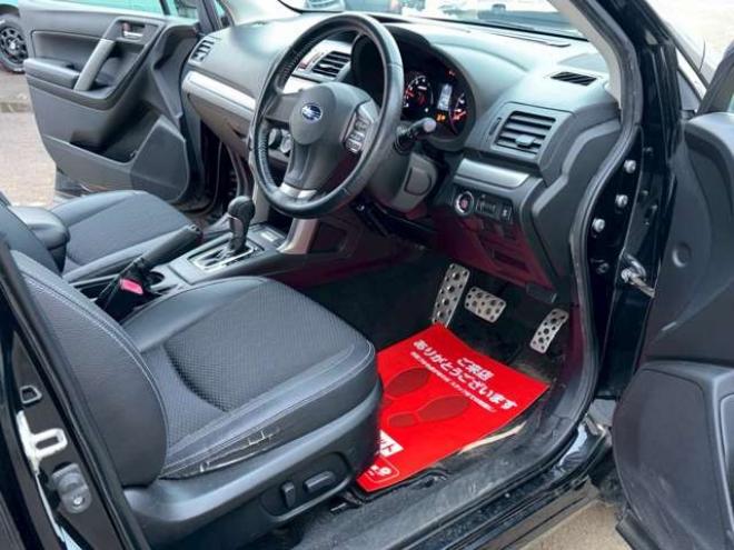 フォレスター2.0XT アイサイト 4WD　ターボ　パワステ　パワーウィンドウ　純正アルミ　ABS　キーレスエントリー　ETC　シートヒーター　社外エンジンスターター　パドルシフト　エアコン　電動シート　クルーズコントロール　盗難防止装置 2000