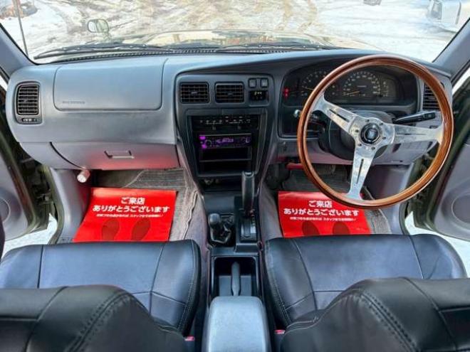 ハイラックスサーフ2.7 SSR-X ワイドボディ 4WD　全塗装済グリーン　リフトアップ　ETC　社外オーディオ　パワステ　パワーウィンドウ　純正アルミホイール　ABS　キーレス　ルーフレール 2700