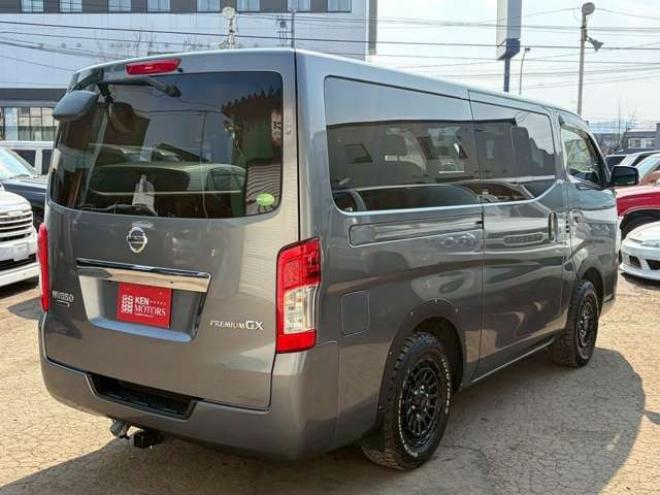 キャラバンNV350 2.5 プレミアムGX ロングボディ ディーゼルターボ 4WD　ヒッチメンバー　エンジンスターター　パワステ　パワーウィンドウ　純正ナビ　バックカメラ　ETC　社外アルミホイール　ABS　キーレスエントリー　ドライブレコーダー 2500
