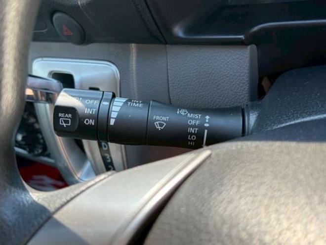 キャラバンNV350 2.5 プレミアムGX ロングボディ ディーゼルターボ 4WD　ヒッチメンバー　エンジンスターター　パワステ　パワーウィンドウ　純正ナビ　バックカメラ　ETC　社外アルミホイール　ABS　キーレスエントリー　ドライブレコーダー 2500