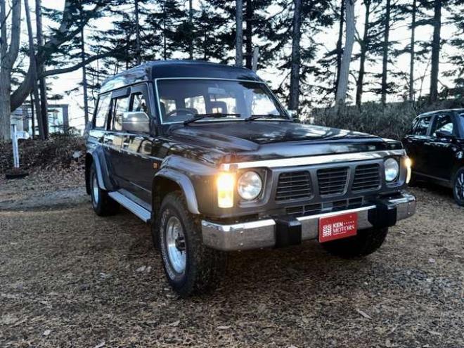 サファリ4.2 エクストラハイルーフグランロード ディーゼル 4WD　ハイルーフ　パワステ　パワーウィンドウ　社外アルミホイール　マッドフラップ 4200