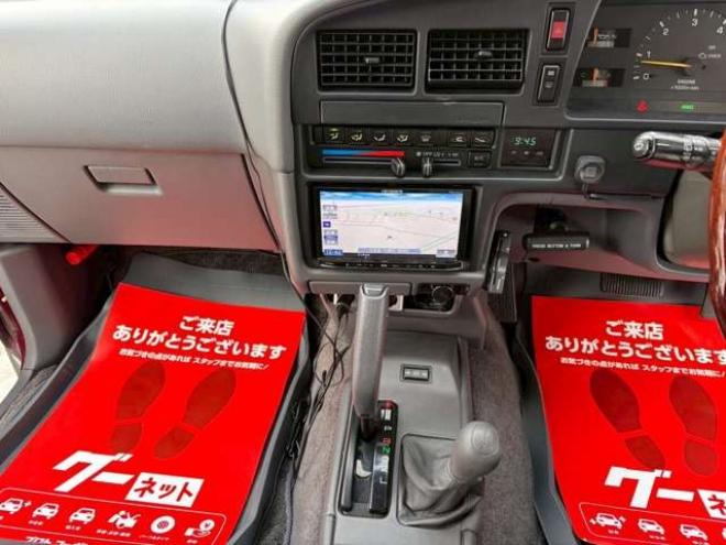 ハイラックスサーフ3.0 SSR-G ワイドボデー ディーゼルターボ 4WD　レカロシート　社外ハンドル　社外ナビ　地デジ　ETC　2バッテリー　バンパーガード　パワステ　パワーウィンドウ　純正アルミホイール　クルーズコントロール　寒冷地仕様 3000