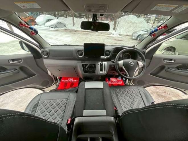 キャラバンNV350 2.5 プレミアムGX ロングボディ ディーゼルターボ 4WD　エンジンスターター　社外11インチナビ　バックカメラ　ETC　ワンオーナー　左側電動スライドドア　社外アルミ　パワーウィンドウ　パワステ　後席モニター　ABS　キーレスエントリー　衝突被害軽減ブレーキ 2500