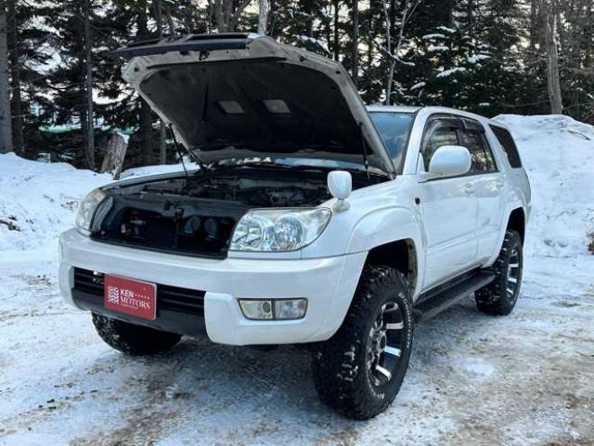 ハイラックスサーフ2.7 SSR-G 4WD　禁煙車　パワステ　パワーウィンドウ　ETC　社外ナビ　バックカメラ　キーレスエントリー　リフトアップ　エンジンスターター　寒冷地仕様　ABS　エアコン　盗難防止装置　社外アルミホイール 2700