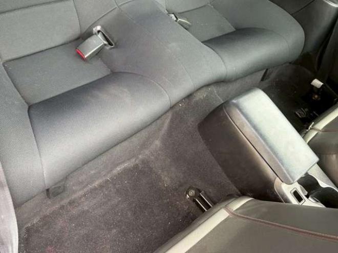 シルビア2.0 オーテックバージョン　6速MT　社外ハンドル　社外アルミホイール　社外エアロ　社外マフラー　パワステ　パワーウィンドウ　社外ナビ　エアコン　革シート 2WD 2000