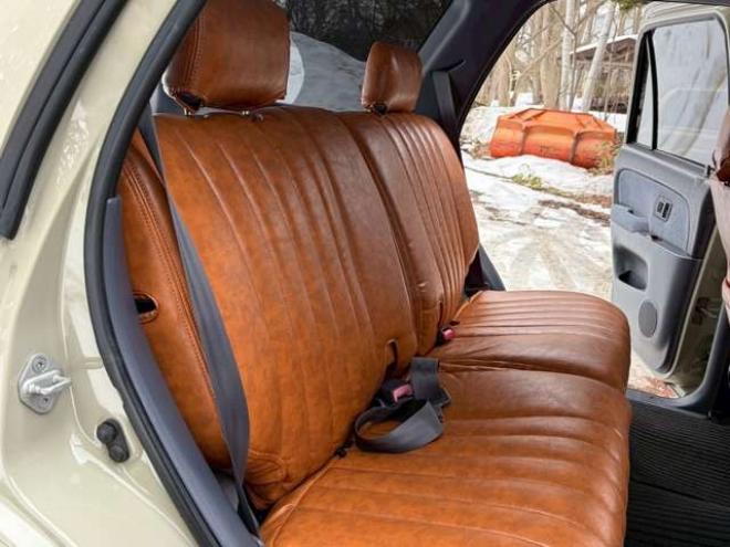 ハイラックスサーフ3.0 SSR-G ワイドボディ ディーゼルターボ 4WD　リフトアップ　全塗装済ベージュ　アルミホイール　メッキバンパー　サンルーフ　ETC　パワステ　パワーウィンドウ　ABS　キーレスエントリー　エアコン　寒冷地仕様 3000