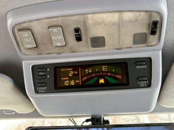 ハイラックスサーフ3.0 SSR-G ワイドボディ ディーゼルターボ 4WD　リフトアップ　全塗装済ベージュ　アルミホイール　メッキバンパー　サンルーフ　ETC　パワステ　パワーウィンドウ　ABS　キーレスエントリー　エアコン　寒冷地仕様 3000