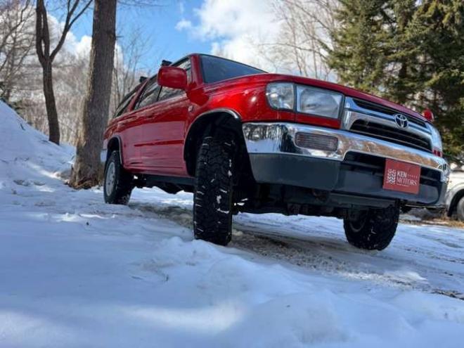 ハイラックスサーフ2.7 SSR-X 4WD　リフトアップ　全塗装済レッド　社外ナビ　ETC　パワステ　パワーウィンドウ　ABS　キーレスエントリー　ルーフレール　サンルーフ 2700