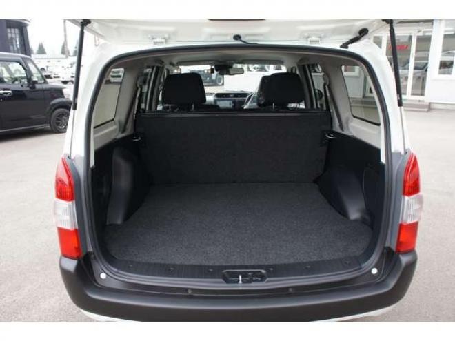 プロボックスバン1.5 F 4WD　登録済未使用車　衝突軽減システム　純正LEDフォグ　電動格納ドアミラー　オートライト　前後PW　ルームミラー内蔵Bカメラ　ドラレコ　Bluetooth&フルセグナビ　下廻防錆加工　フロアマット　ドアバイザー　社外AW 登録済未使用車 1500