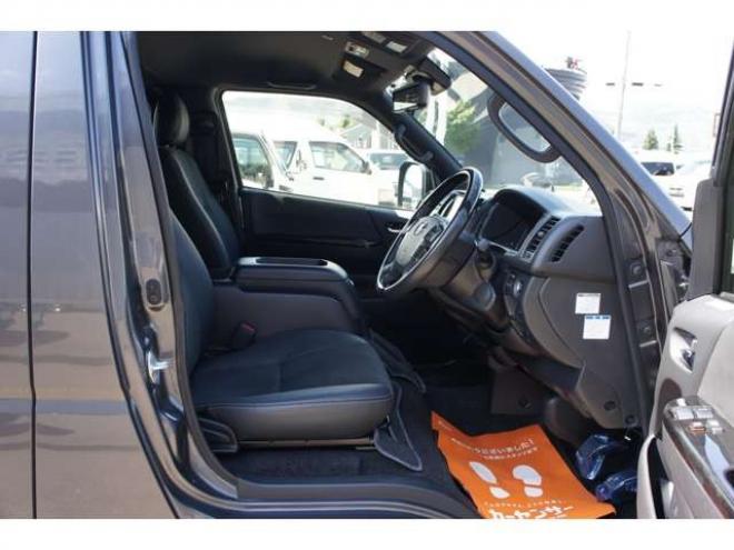 ハイエースバン2.8 スーパーGL ダークプライムII ロングボディ ディーゼルターボ 4WD　415COBRA　クリーンルック3 Fスポイラー&BY2Neoボンネット&ステージ2ルーフスポイラー&バッドラッカー17インチAW&フラットベッドキット　ヨコハマPARADA215/60R17　両側パワースライドドア　デジタルインナー 2800