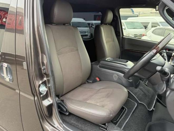 ハイエースバン2.8 スーパーGL 50TH アニバーサリー リミテッド ロングボディ ディーゼルターボ 4WD　415COBRA　CL-3 フロントリップスポイラー　ステージ2ルーフスポイラー　By2NEO　BADフェイスボンネット　ローフォルムフェンダー　ESSEX　ENCB　17インチブロンズホイール　ヨコハマパラダ　NEWパーツカスタム 2800