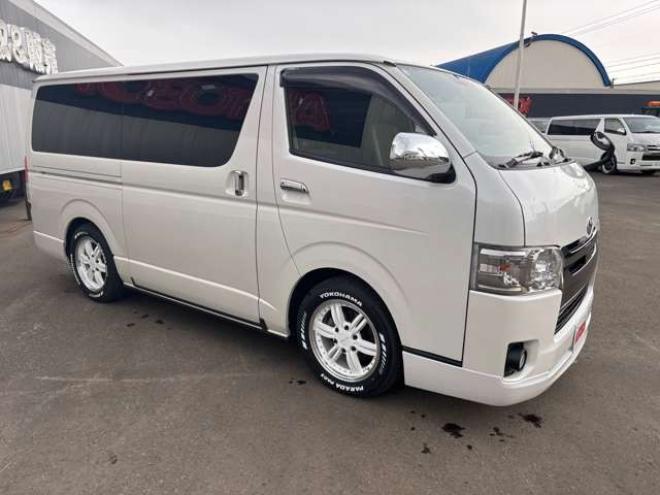 レジアスエース2.8 スーパーGL ダークプライムII ロングボディ ディーゼルターボ 4WD　415COBRA　クリーンルック3フロントスポイラー　ステージ2ルーフスポイラー　バッドラッカーIII17インチAW　ヨコハマPARADA215/60R17　両側パワースライドドア　ETC 2800