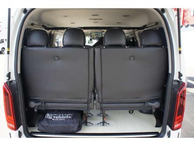 ハイエース2.7 GL ロング ミドルルーフ 4WD　IFUU製3列目対面ラウンジベッドIF-WB8フルフラットベットラウンジ展開 アルパインBIG-X　フリップダウンモニター センターコンソール 415COBRA　F/S/R/ルーフスポイラー/フェンダー/18インチAW 2700