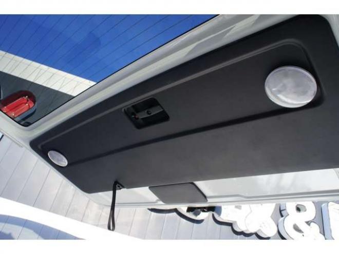 レジアスエース2.7 ウェルキャブ Bタイプ スーパーロング 4WD　ワンオーナー　純正メモリーナビTV　Bカメラ　車いす移動車　車いす2基固定装置付き　9人乗り　リア電動リフト　寒冷地仕様 福祉車両 2700