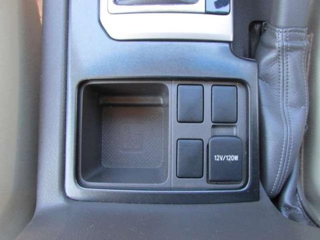 ランドクルーザープラド 2.8 TX ディーゼルターボ 4WD　社外ナビ/フルセグTV/バックカメラ/ETC/LEDヘッドライト・フォグ/ドライブレコーダー/スマートキー 2800