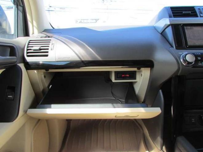 ランドクルーザープラド 2.8 TX ディーゼルターボ 4WD　社外ナビ/フルセグTV/バックカメラ/ETC/LEDヘッドライト・フォグ/ドライブレコーダー/スマートキー 2800