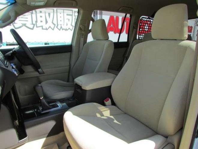 ランドクルーザープラド 2.8 TX ディーゼルターボ 4WD　社外ナビ/フルセグTV/バックカメラ/ETC/LEDヘッドライト・フォグ/ドライブレコーダー/スマートキー 2800