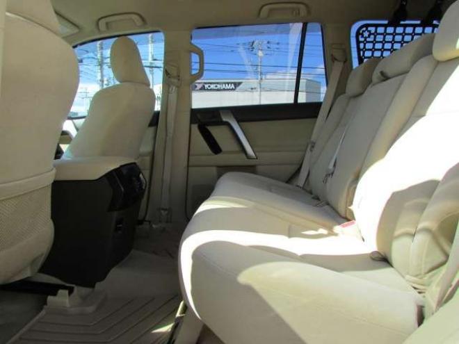 ランドクルーザープラド 2.8 TX ディーゼルターボ 4WD　社外ナビ/フルセグTV/バックカメラ/ETC/LEDヘッドライト・フォグ/ドライブレコーダー/スマートキー 2800