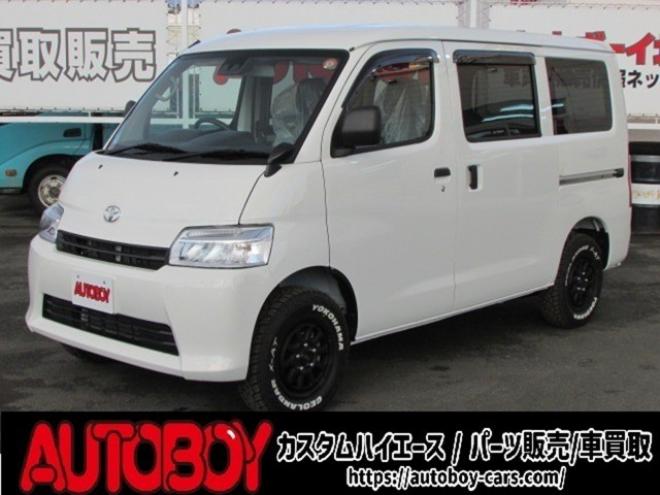 タウンエースバン1.5 GL 4WD　登録済未使用車/スマートアシスト/LEDヘッドライト/ベッドキット/MAD CROSS14インチホイール+ジオランダーX-AT/キーレス/アイドリングストップ 登録済未使用車 1500