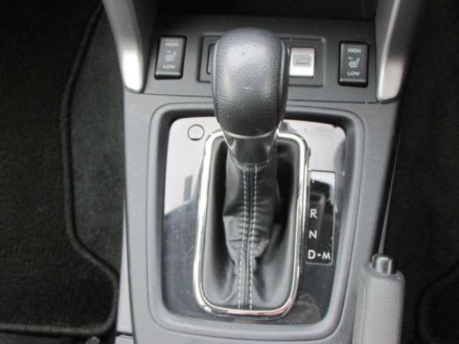 フォレスター2.0 S リミテッド 4WD　アイサイト/アイドリングストップ/シートヒーター/社外ナビ/フルセグ/バックカメラ/フリップダウンモニター/ETC/レーダークルーズコントロール 2000